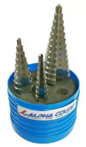 Image d'un coffret de 3 forets étagés tôle ALPHACOOP pour perçage précis de trous de différentes tailles, conçus pour une utilisation facile et efficace sur les matériaux fins comme la tôle.